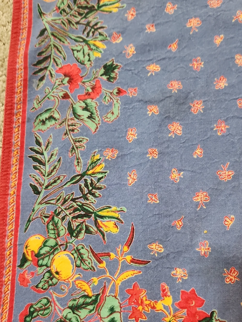 Williams Sonoma French Country Blue Fabric Placemats Set Of Four Red & Yellow